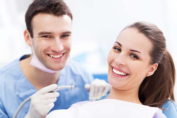 How To Avoid Tooth Sensitivity From Teeth Whitening